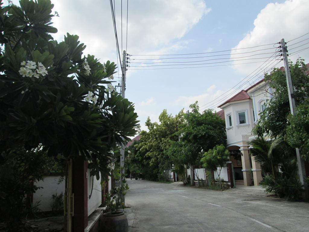 Kamalar Palace Phra Nakhon Si Ayutthaya Exterior foto